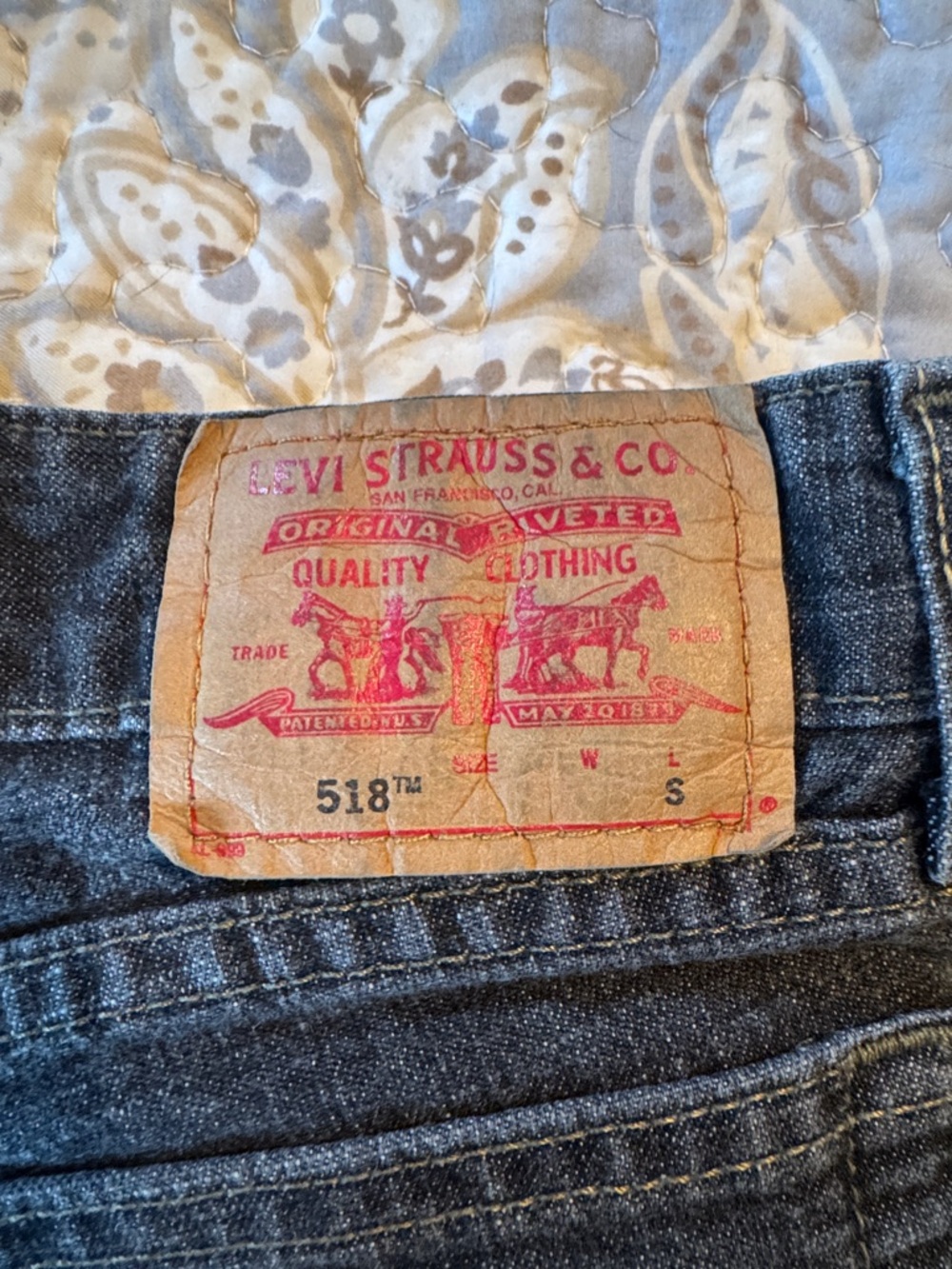 Y2K Levi's Black Wash 518 Flare Jeans. Size 5 Jr. S 29” inseam - Picture 3 of 10
